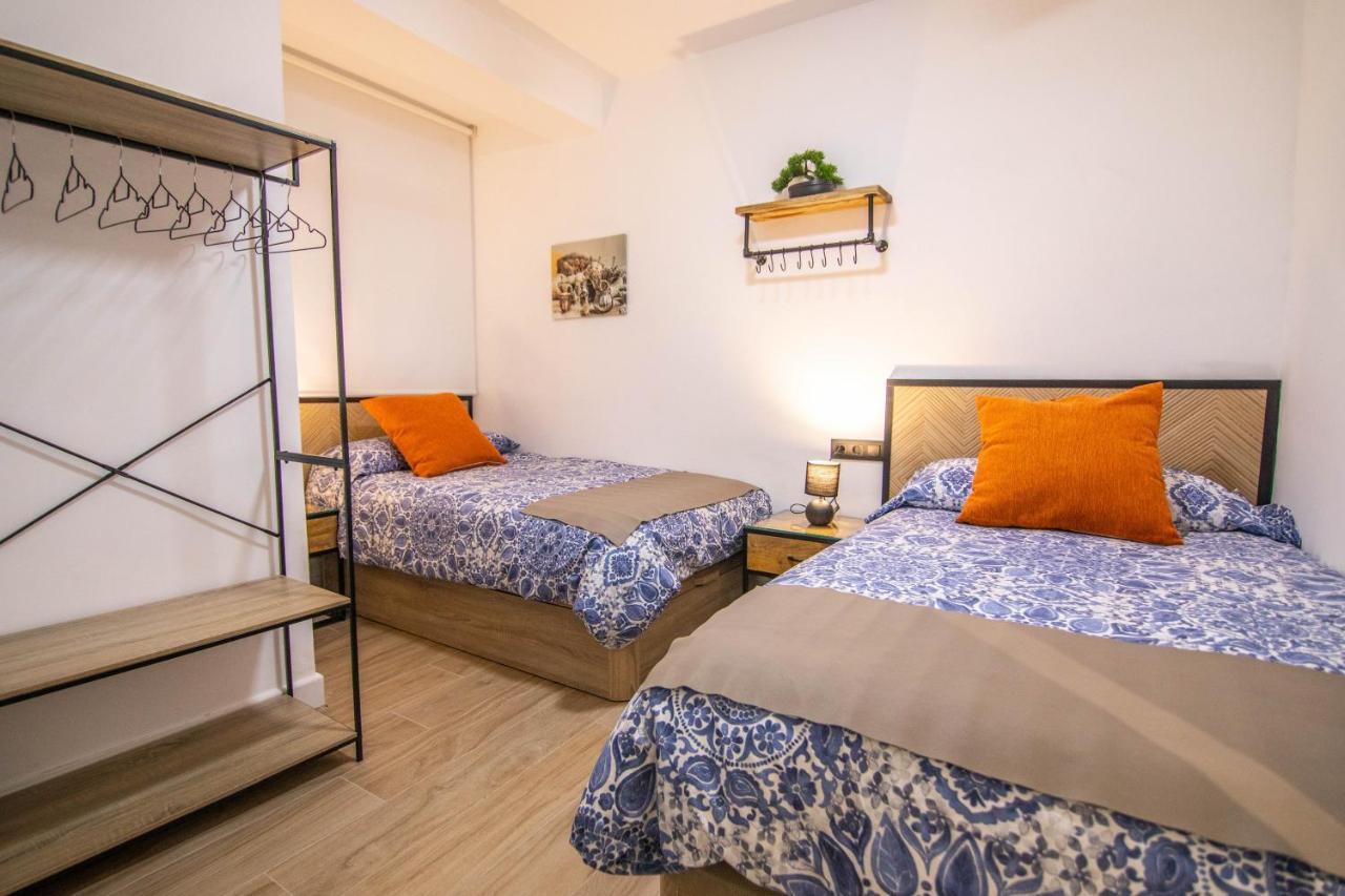 Tuguest Avenida Madrid Apartment Гранада Екстериор снимка